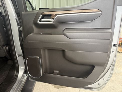 Used 2025 Chevrolet Silverado 1500 LT w/ Leather Package image 6