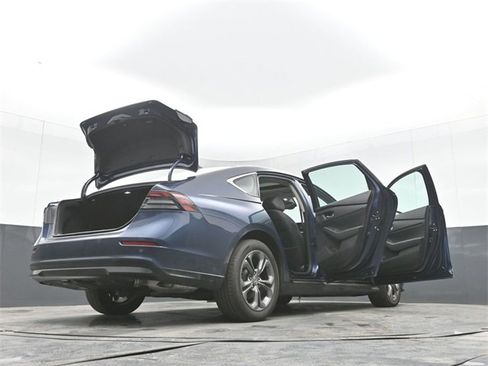 Used 2025 Honda Accord EX-L image 53