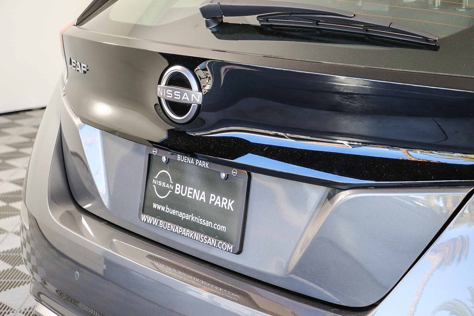 Used 2025 Nissan Leaf S FWD image 10