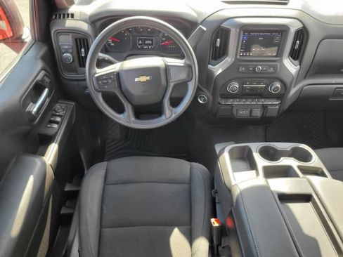Used 2023 Chevrolet Silverado 1500 Custom image 12