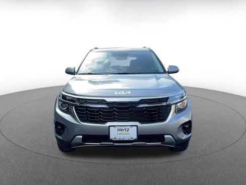 Used 2025 Kia Seltos S image 3