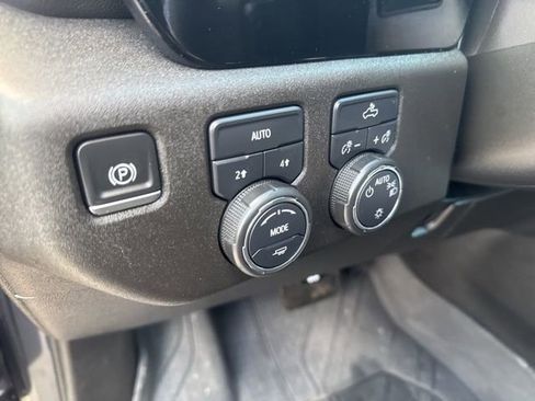 Used 2024 Chevrolet Silverado 1500 LT image 17