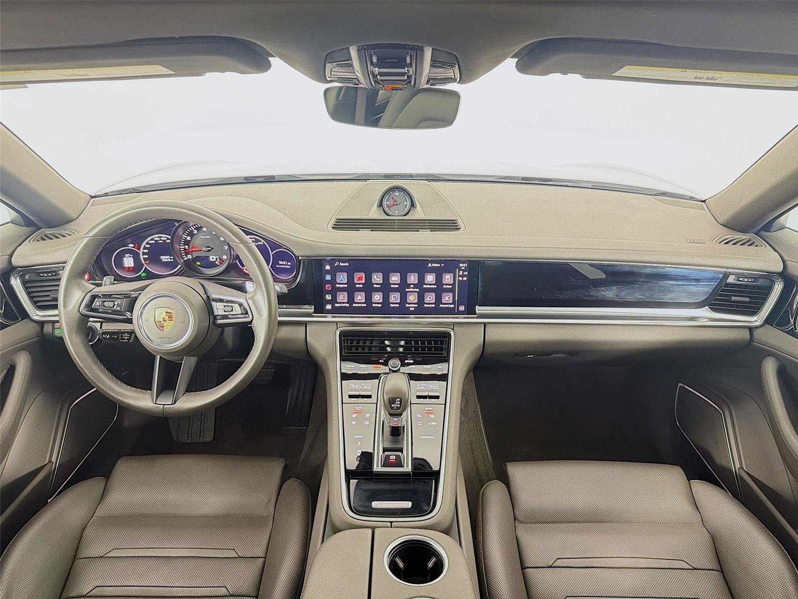 Certified 2023 Porsche Panamera 4 Platinum Edition AWD/4WD image 16