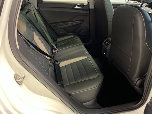 Certified 2024 Volkswagen Taos SEL AWD/4WD image 12