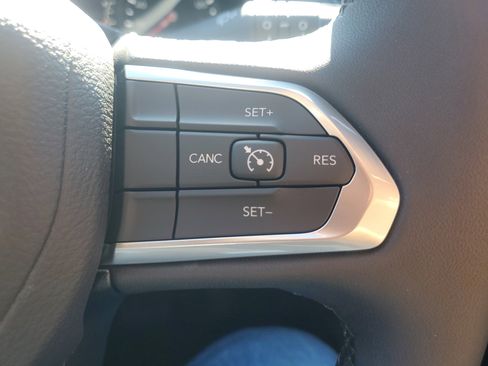 New 2026 Jeep Compass Latitude image 12