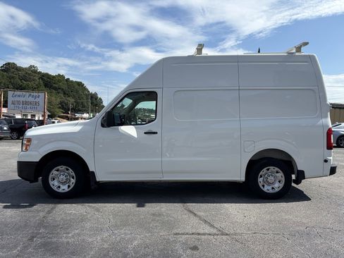 Used 2021 Nissan NV 2500 SV w/ Navigation Package image 2