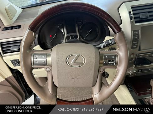 Used 2017 Lexus GX 460 Premium AWD/4WD image 21