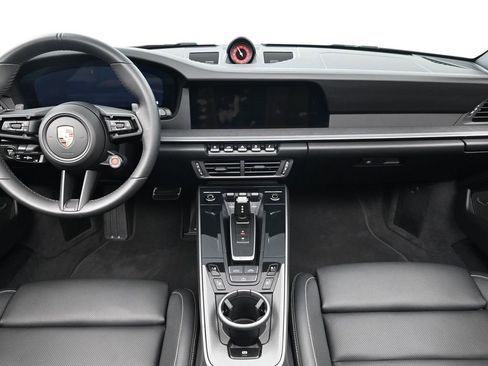 Used 2025 Porsche 911 Carrera image 7