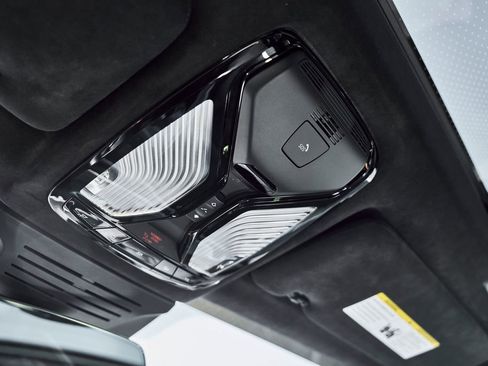 Used 2024 BMW ALPINA XB7 AWD/4WD image 86