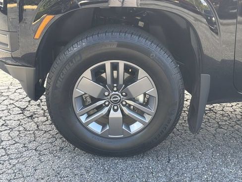 Used 2026 Nissan Frontier SV w/ Tow Package RWD image 30