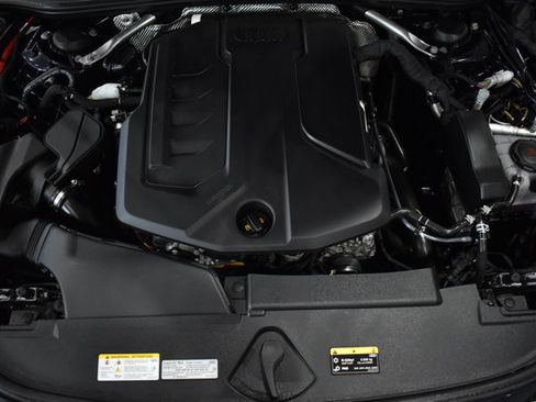 Used 2025 Audi A5 2.0T Premium Plus w/ Premium Plus AWD/4WD image 32