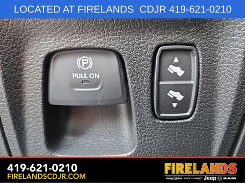 New 2026 RAM 1500 4x4 Crew Cab image 12