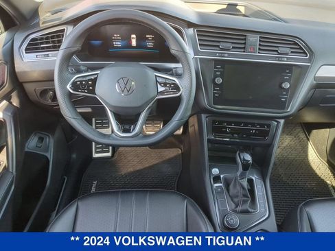 Used 2024 Volkswagen Tiguan SE R-Line AWD/4WD image 18