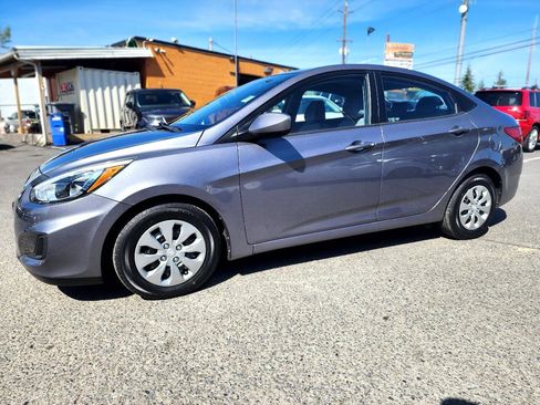 Used 2015 Hyundai Accent GLS image 9