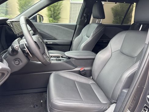 Used 2026 Lexus TX 350 AWD w/ Technology Package image 16
