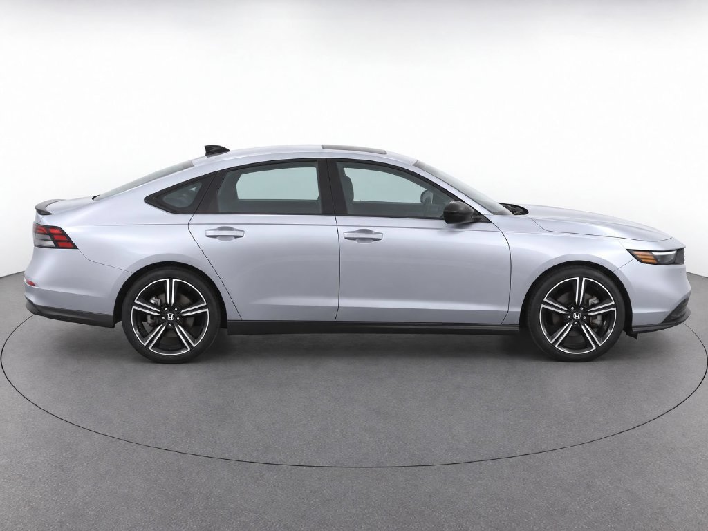 Used 2023 Honda Accord Sport image 8