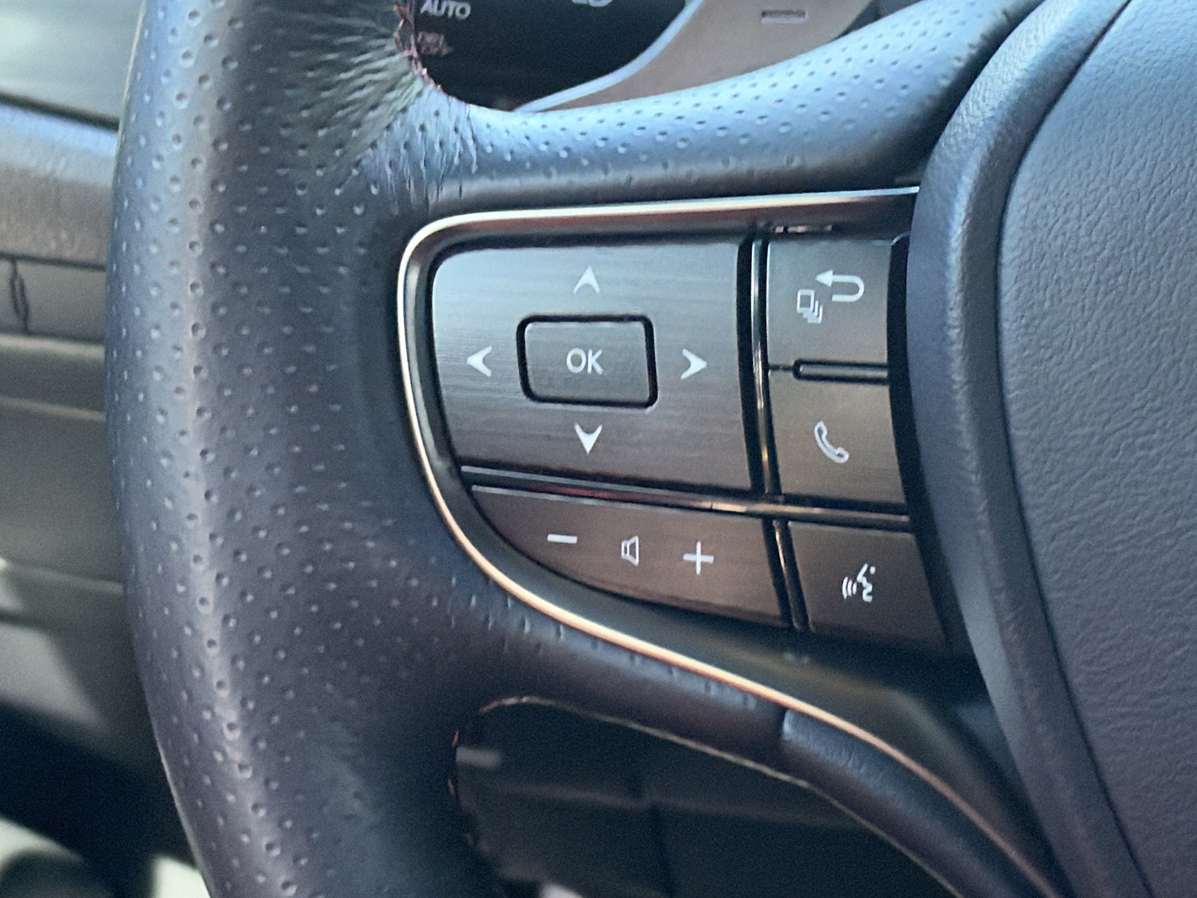 Used 2020 Lexus ES 350 F Sport w/ Accessory Package FWD image 29