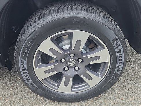 Certified 2018 Honda Ridgeline RTL-T image 8