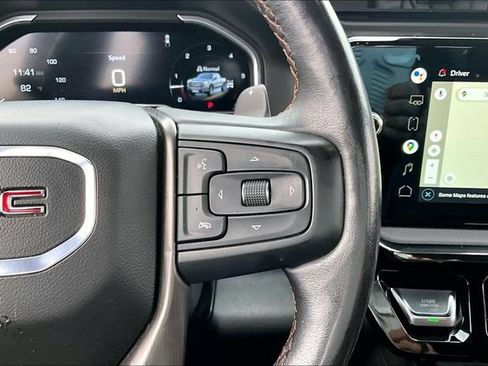 Used 2022 GMC Sierra 1500 AT4 w/ Technology Package AWD/4WD image 13