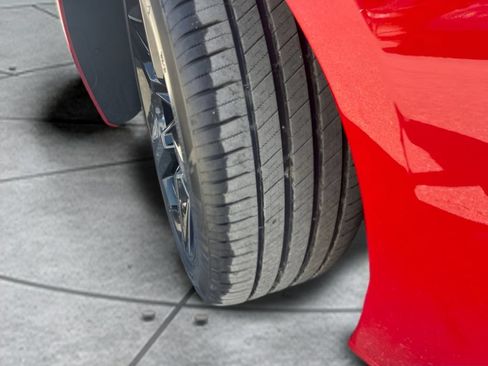 Used 2019 Chevrolet Camaro LT RWD image 27