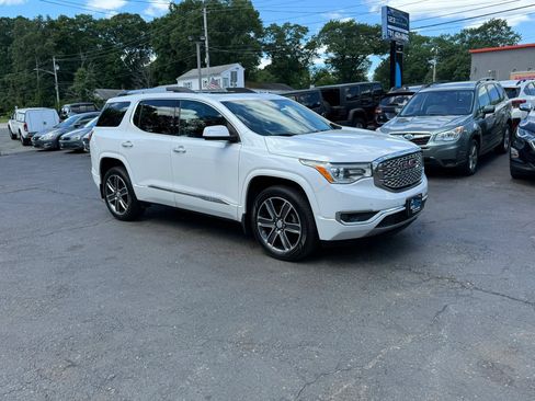 Used 2018 GMC Acadia Denali w/ Technology Package AWD/4WD image 1