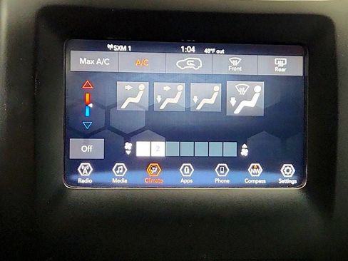 Used 2020 Jeep Cherokee Latitude Plus FWD image 19