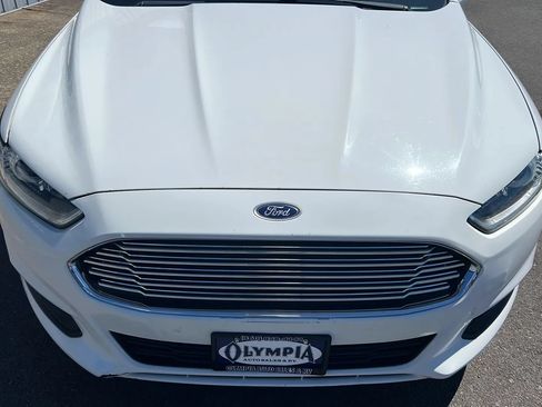 Used 2013 Ford Fusion SE FWD image 2