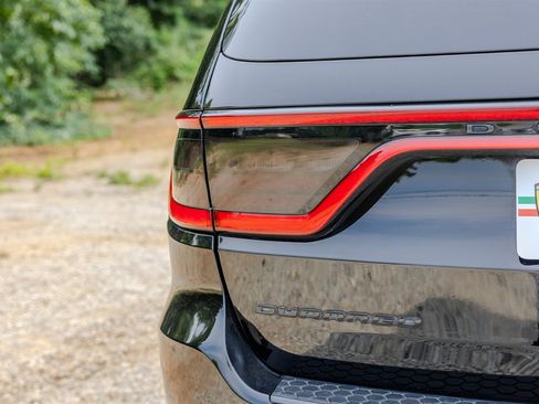 Used 2021 Dodge Durango R/T w/ Blacktop Package RWD image 10