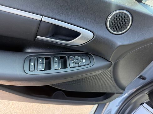 Used 2025 Hyundai Sonata SEL FWD image 19