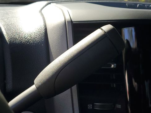 Used 2024 RAM 2500 Tradesman w/ Chrome Appearance Group image 16