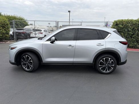 Used 2022 MAZDA CX-5 AWD 2.5 S w/ Premium Plus Pkg image 3