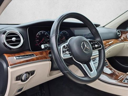 Used 2020 Mercedes-Benz E 450 4MATIC Wagon image 10