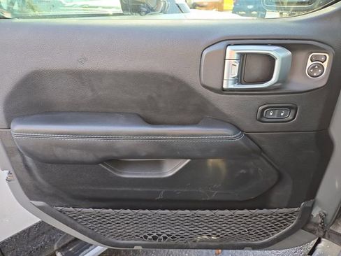 Used 2021 Jeep Wrangler Unlimited Rubicon 4xe w/ Cold Weather Group image 18