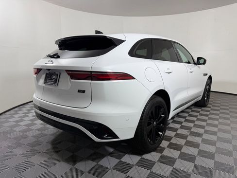 Used 2026 Jaguar F-PACE R-Dynamic S image 9