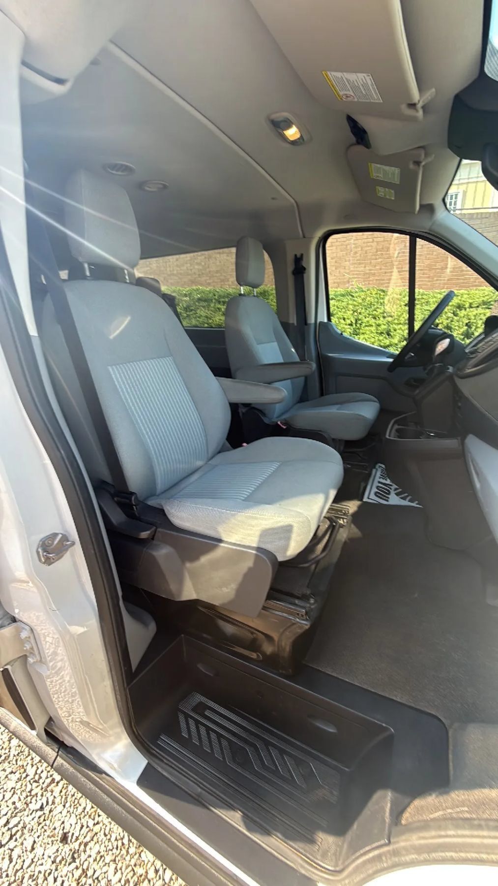 Used 2015 Ford Transit 350 XLT RWD image 25