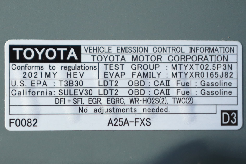 Used 2021 Toyota RAV4 XLE Premium AWD/4WD image 13