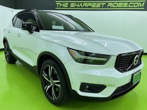 Used 2019 Volvo XC40 T5 R-Design AWD/4WD image 2