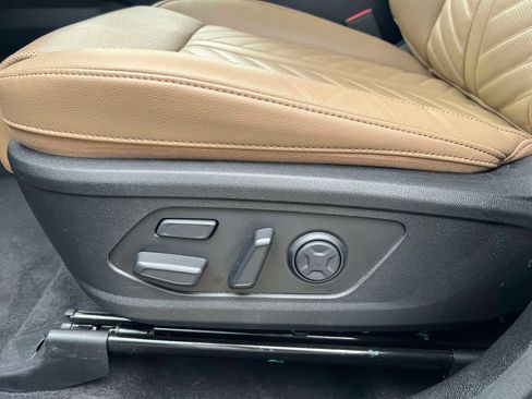 Certified 2025 Kia Sorento SX Prestige w/ Olive Brown Leather Package AWD/4WD image 21