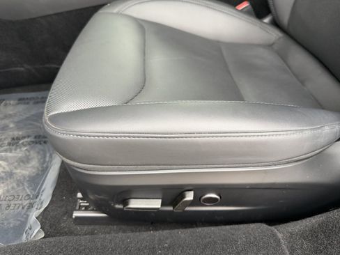 Used 2025 Tesla Model 3 Long Range image 33