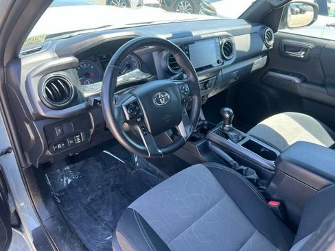 Used 2023 Toyota Tacoma TRD Sport w/ Technology Package AWD/4WD image 16