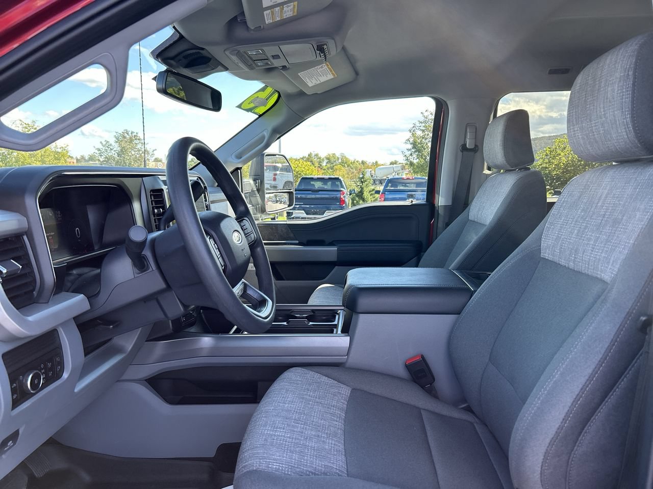 Used 2026 Ford F250 XLT w/ XLT Premium Package AWD/4WD image 22