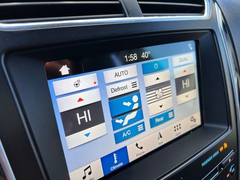 Used 2018 Ford Explorer Limited w/ Equipment Group 301A image 34