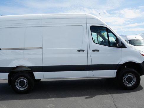 Used 2024 Mercedes-Benz Sprinter 144 Cargo image 5