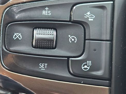 Used 2019 Chevrolet Silverado 1500 High Country image 22