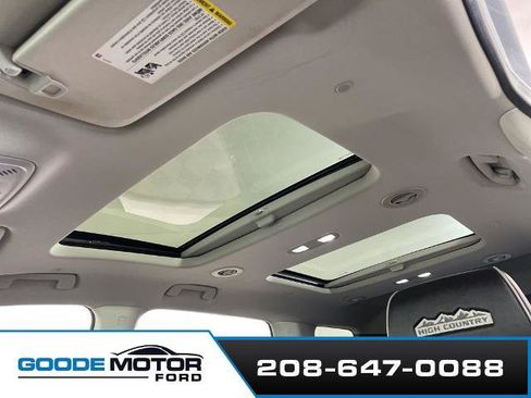 Used 2021 Chevrolet Traverse High Country w/ LPO, Floor Liner Package AWD/4WD image 18