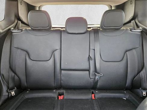 Used 2018 Jeep Renegade Limited w/ UConnect 8.4 Nav Group image 13