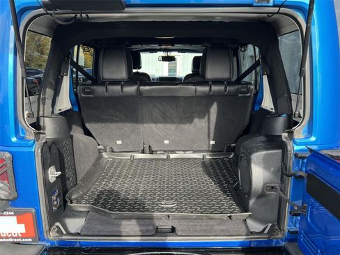 Used 2014 Jeep Wrangler Polar Edition image 22