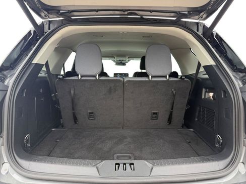 Used 2025 Ford Explorer Active AWD/4WD image 22