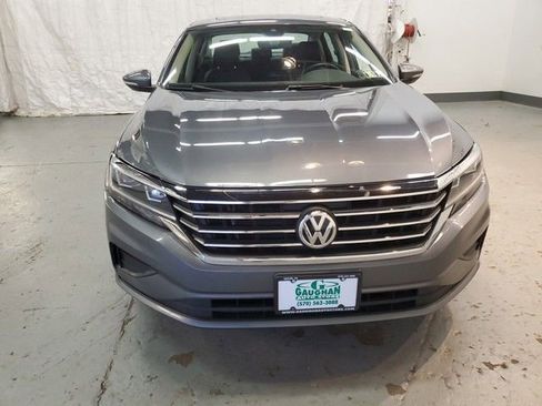 Used 2022 Volkswagen Passat 2.0T SE image 9