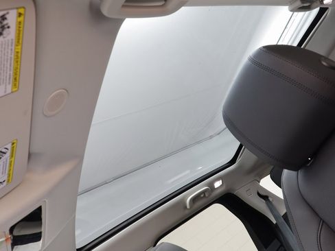 New 2025 Land Rover Discovery Sport S image 14